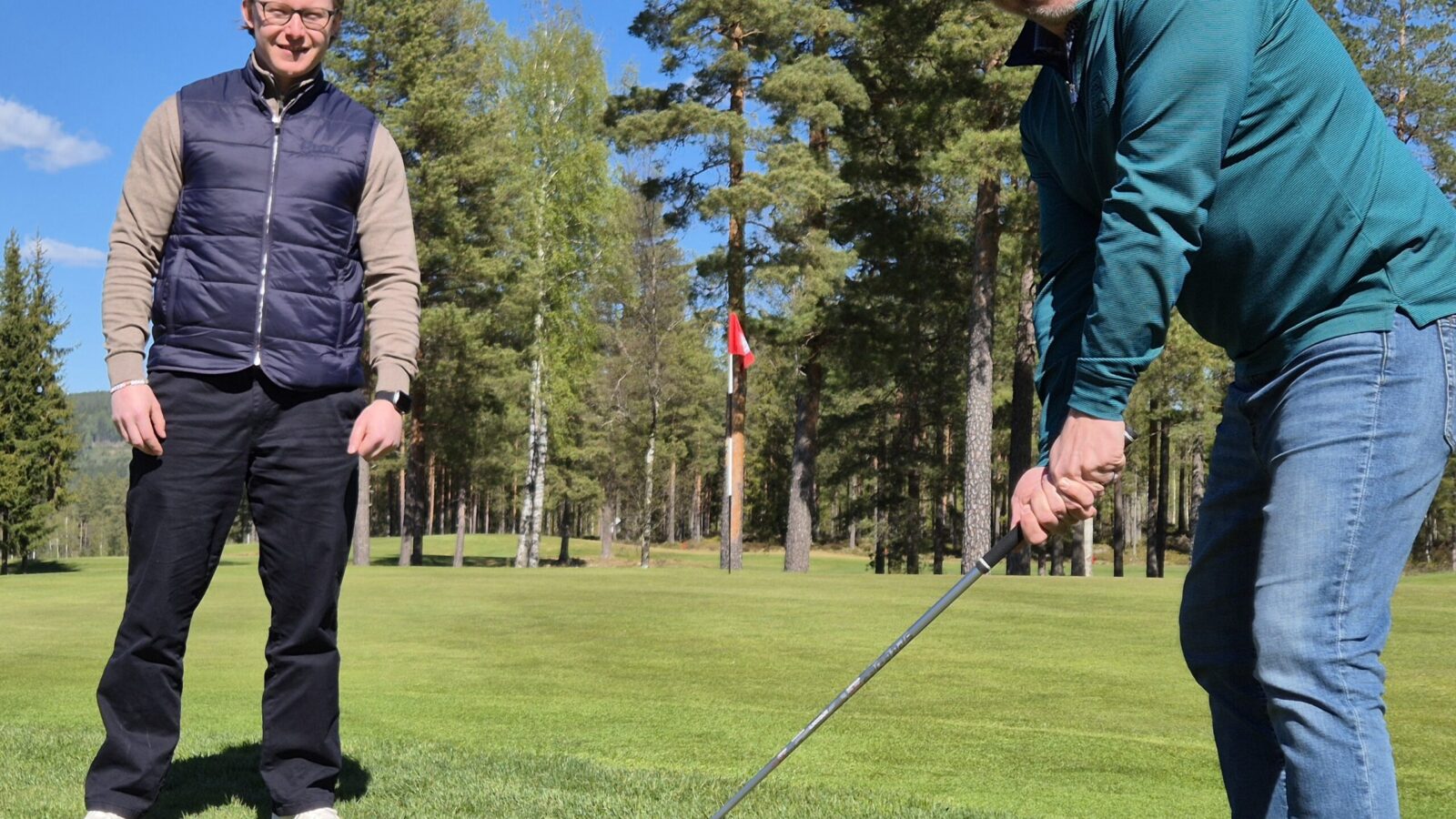 Jonas fra Guru og Daniel fra Kongsvinger Golfklubb