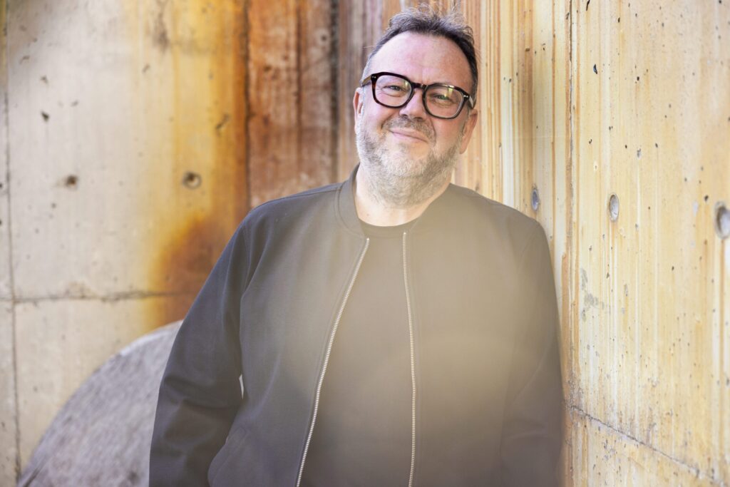 Ronald i Guru jobber med innhold og design